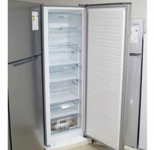 Freezer Congelado Dcfv24 234 Litros Acero Inoxidable