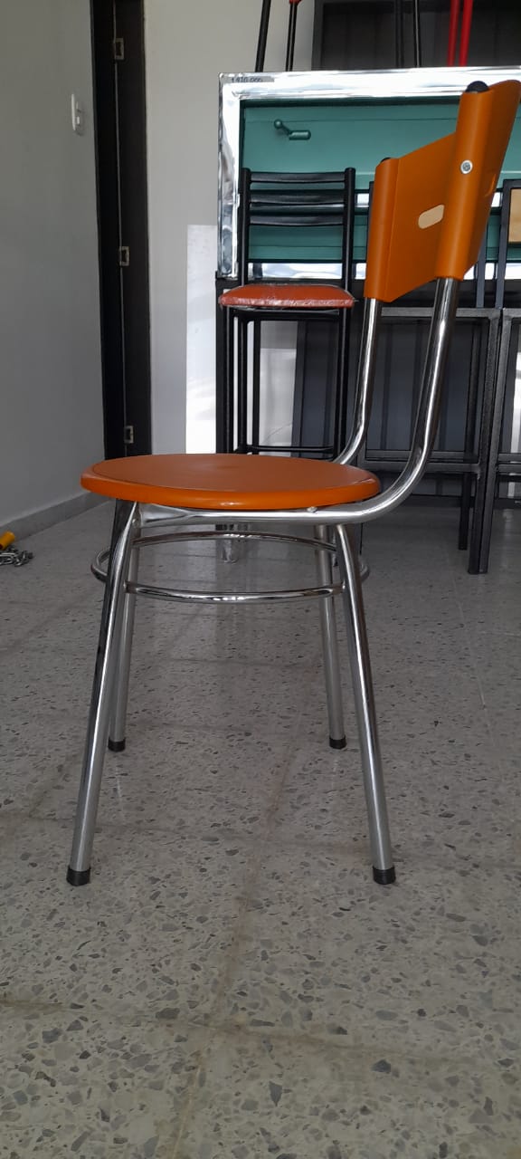 Silla de Comedor CARLA - Muebles Industria - Barcelona ✓