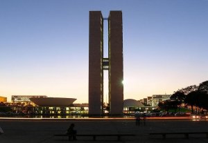 CLIENTES E AMIGOS COM O PROFISSIONAL LIGUE QUANDO PRECISAR