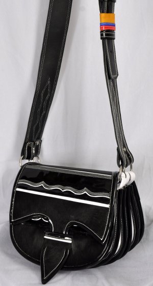 Carriel Negro Falsos Blanco Colombia