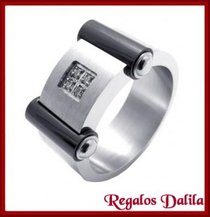 Anillo de Acero Con Cubics Cristal